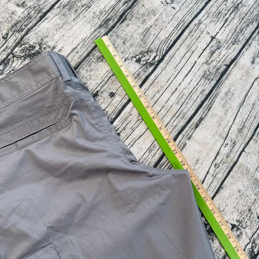 Columbia Boulder Ridge Cargo Shorts Men's 36 Gray Omni-Shade UPF 50 NWT